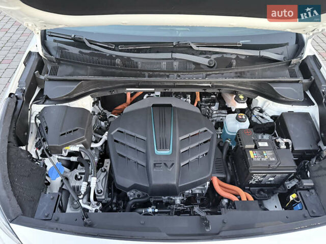 Белый Киа Niro, объемом двигателя 0 л и пробегом 130 тыс. км за 20999 $, фото 35 на Automoto.ua