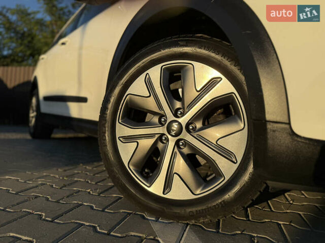 Білий Кіа Niro, об'ємом двигуна 0 л та пробігом 169 тис. км за 18200 $, фото 3 на Automoto.ua