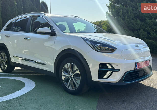 Белый Киа Niro, объемом двигателя 0 л и пробегом 114 тыс. км за 19400 $, фото 10 на Automoto.ua