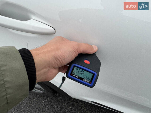 Киа Niro 2020 в Киеве на Automoto.ua Белый Киа Niro, объемом двигателя 0 л и пробегом 171 тыс. км за 18300 $, фото 47 на Automoto.ua