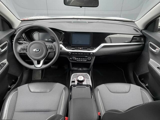 Белый Киа Niro, объемом двигателя 0 л и пробегом 47 тыс. км за 10200 $, фото 9 на Automoto.ua