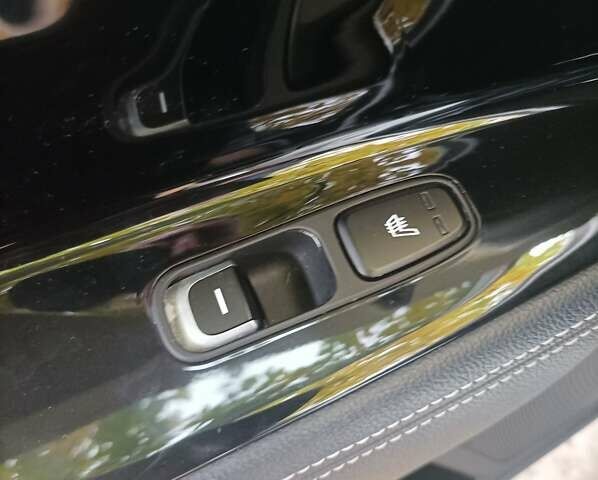 Белый Киа Niro, объемом двигателя 0 л и пробегом 200 тыс. км за 19000 $, фото 13 на Automoto.ua