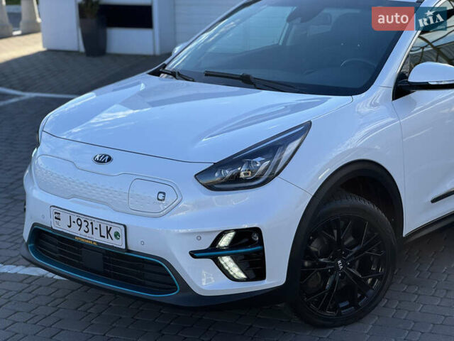 Киа Niro 2020 в Киеве на Automoto.ua Белый Киа Niro, объемом двигателя 0 л и пробегом 151 тыс. км за 19600 $, фото 1 на Automoto.ua