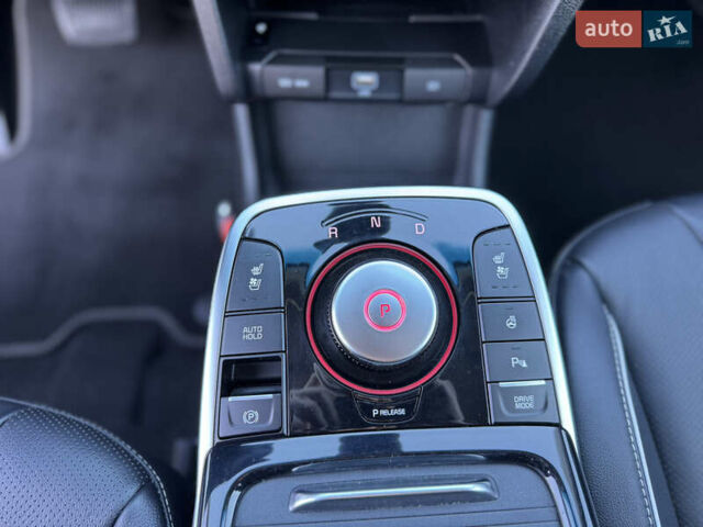 Киа Niro 2020 в Киеве на Automoto.ua Белый Киа Niro, объемом двигателя 0 л и пробегом 151 тыс. км за 19600 $, фото 30 на Automoto.ua