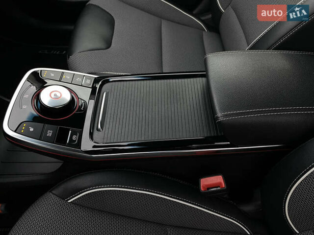 Белый Киа Niro, объемом двигателя 0 л и пробегом 96 тыс. км за 19950 $, фото 67 на Automoto.ua