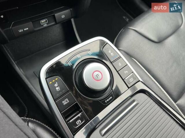 Белый Киа Niro, объемом двигателя 0 л и пробегом 146 тыс. км за 19799 $, фото 40 на Automoto.ua