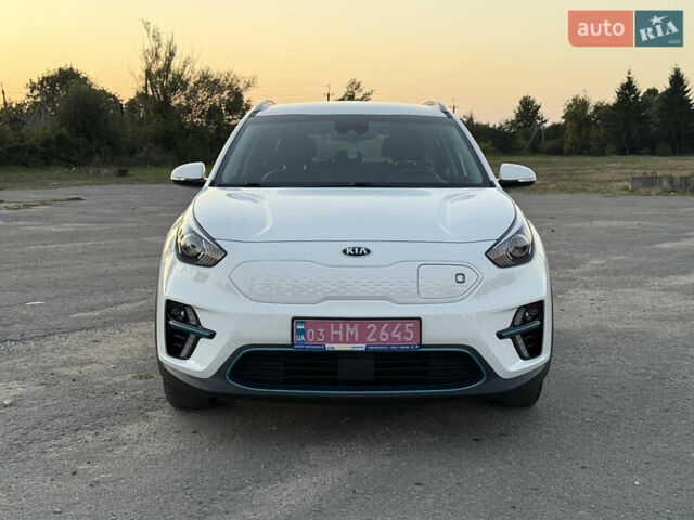Белый Киа Niro, объемом двигателя 0 л и пробегом 152 тыс. км за 18200 $, фото 14 на Automoto.ua