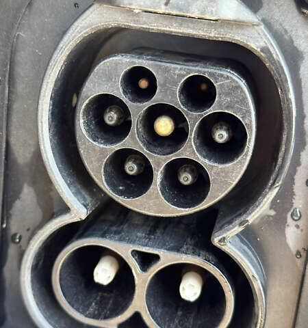 Белый Киа Niro, объемом двигателя 0 л и пробегом 126 тыс. км за 18400 $, фото 25 на Automoto.ua