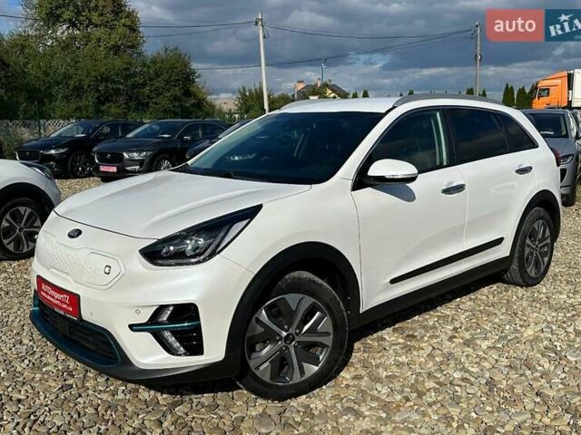 Білий Кіа Niro, об'ємом двигуна 0 л та пробігом 62 тис. км за 24400 $, фото 14 на Automoto.ua