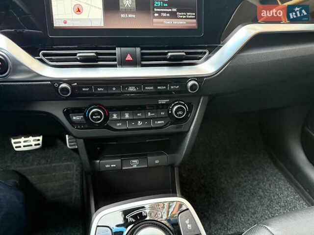 Белый Киа Niro, объемом двигателя 0 л и пробегом 152 тыс. км за 20400 $, фото 29 на Automoto.ua