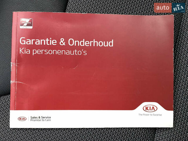 Белый Киа Niro, объемом двигателя 0 л и пробегом 96 тыс. км за 19950 $, фото 12 на Automoto.ua