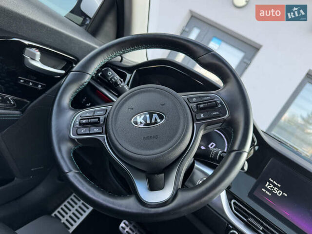 Киа Niro 2020 в Дрогобыче на Automoto.ua Белый Киа Niro, объемом двигателя 0 л и пробегом 62 тыс. км за 19500 $, фото 40 на Automoto.ua