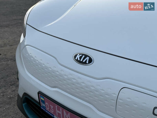 Білий Кіа Niro, об'ємом двигуна 0 л та пробігом 152 тис. км за 18500 $, фото 18 на Automoto.ua