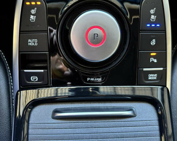 Белый Киа Niro, объемом двигателя 0 л и пробегом 117 тыс. км за 20066 $, фото 16 на Automoto.ua