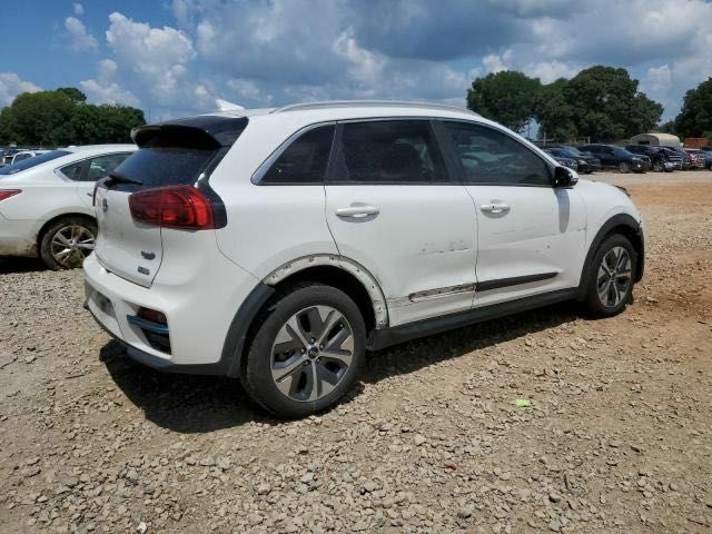 Білий Кіа Niro, об'ємом двигуна 0 л та пробігом 69 тис. км за 5200 $, фото 2 на Automoto.ua