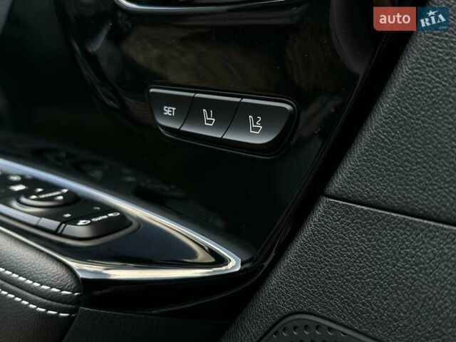 Білий Кіа Niro, об'ємом двигуна 0 л та пробігом 62 тис. км за 24400 $, фото 3 на Automoto.ua