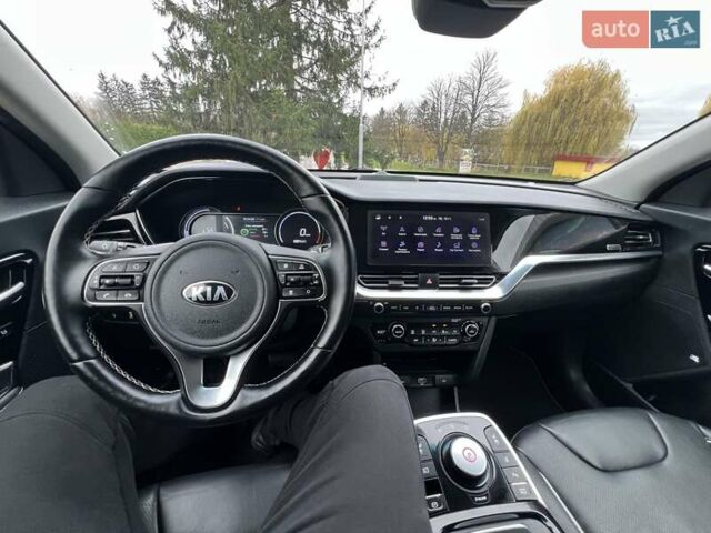 Белый Киа Niro, объемом двигателя 0 л и пробегом 146 тыс. км за 19799 $, фото 44 на Automoto.ua