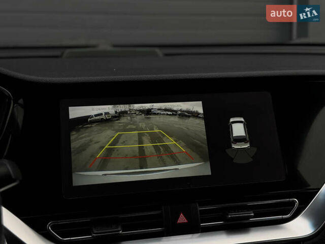 Белый Киа Niro, объемом двигателя 0 л и пробегом 172 тыс. км за 17500 $, фото 39 на Automoto.ua