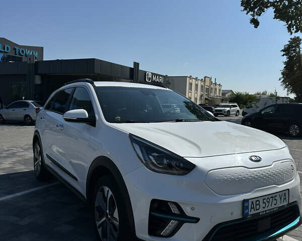 Белый Киа Niro, объемом двигателя 0 л и пробегом 103 тыс. км за 21000 $, фото 10 на Automoto.ua