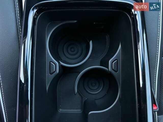 Білий Кіа Niro, об'ємом двигуна 0 л та пробігом 62 тис. км за 24400 $, фото 62 на Automoto.ua