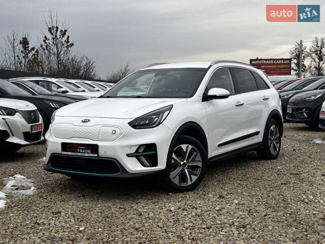 Білий Кіа Niro, об'ємом двигуна 0 л та пробігом 124 тис. км за 20400 $, фото 1 на Automoto.ua