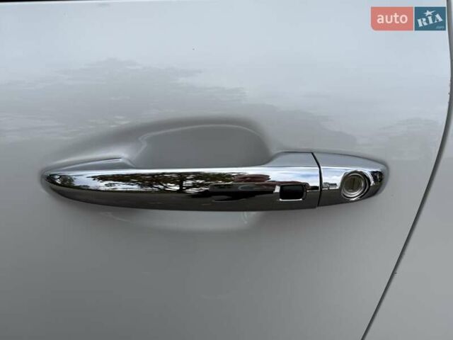 Білий Кіа Niro, об'ємом двигуна 0 л та пробігом 168 тис. км за 18455 $, фото 25 на Automoto.ua