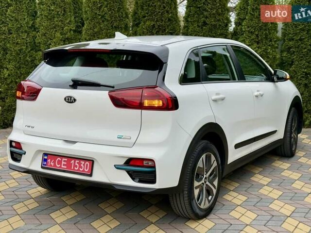 Белый Киа Niro, объемом двигателя 0 л и пробегом 65 тыс. км за 19300 $, фото 19 на Automoto.ua