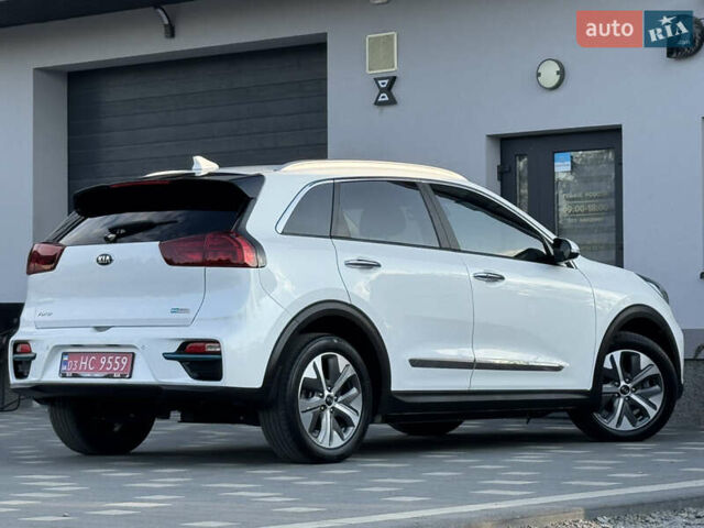 Киа Niro 2020 в Дрогобыче на Automoto.ua Белый Киа Niro, объемом двигателя 0 л и пробегом 62 тыс. км за 19500 $, фото 32 на Automoto.ua