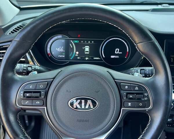Белый Киа Niro, объемом двигателя 0 л и пробегом 134 тыс. км за 19999 $, фото 34 на Automoto.ua