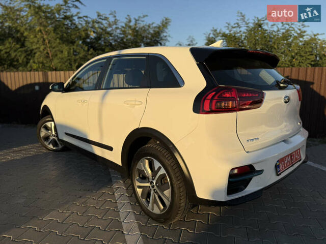 Білий Кіа Niro, об'ємом двигуна 0 л та пробігом 169 тис. км за 18200 $, фото 12 на Automoto.ua