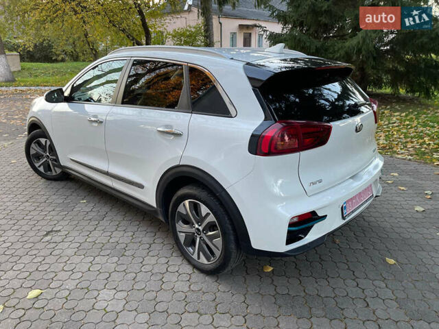 Киа Niro 2020 в Луцке на Automoto.ua Белый Киа Niro, объемом двигателя 0 л и пробегом 148 тыс. км за 19900 $, фото 3 на Automoto.ua