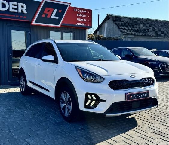 Білий Кіа Niro, об'ємом двигуна 1.6 л та пробігом 37 тис. км за 19700 $, фото 1 на Automoto.ua