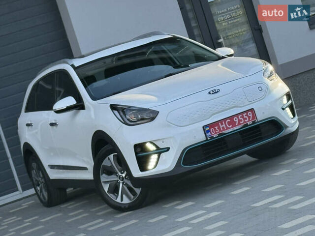 Киа Niro 2020 в Дрогобыче на Automoto.ua Белый Киа Niro, объемом двигателя 0 л и пробегом 62 тыс. км за 19500 $, фото 9 на Automoto.ua