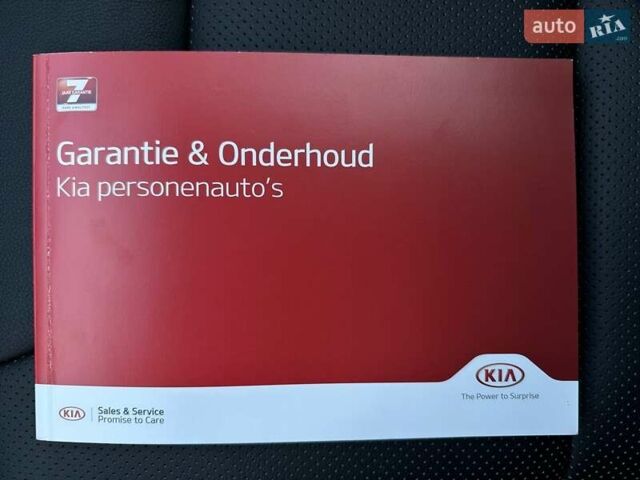 Білий Кіа Niro, об'ємом двигуна 0 л та пробігом 62 тис. км за 24400 $, фото 66 на Automoto.ua