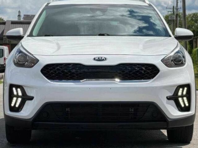 Белый Киа Niro, объемом двигателя 1.6 л и пробегом 65 тыс. км за 7100 $, фото 1 на Automoto.ua