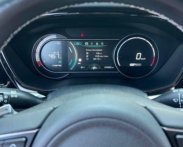 Белый Киа Niro, объемом двигателя 0 л и пробегом 134 тыс. км за 19999 $, фото 35 на Automoto.ua
