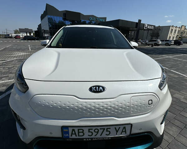 Белый Киа Niro, объемом двигателя 0 л и пробегом 103 тыс. км за 21000 $, фото 50 на Automoto.ua
