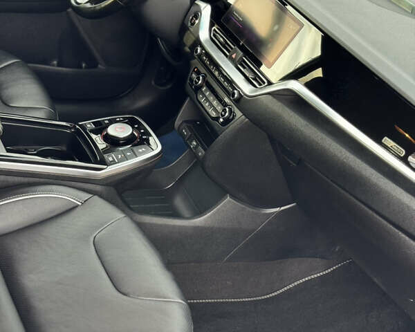 Білий Кіа Niro, об'ємом двигуна 0 л та пробігом 117 тис. км за 19750 $, фото 58 на Automoto.ua