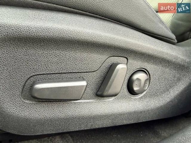 Білий Кіа Niro, об'ємом двигуна 0 л та пробігом 89 тис. км за 18950 $, фото 51 на Automoto.ua