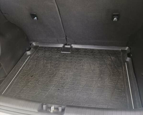 Белый Киа Niro, объемом двигателя 0 л и пробегом 200 тыс. км за 19000 $, фото 8 на Automoto.ua