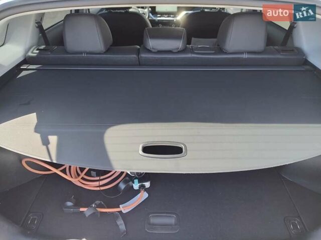 Белый Киа Niro, объемом двигателя 0 л и пробегом 87 тыс. км за 18100 $, фото 23 на Automoto.ua