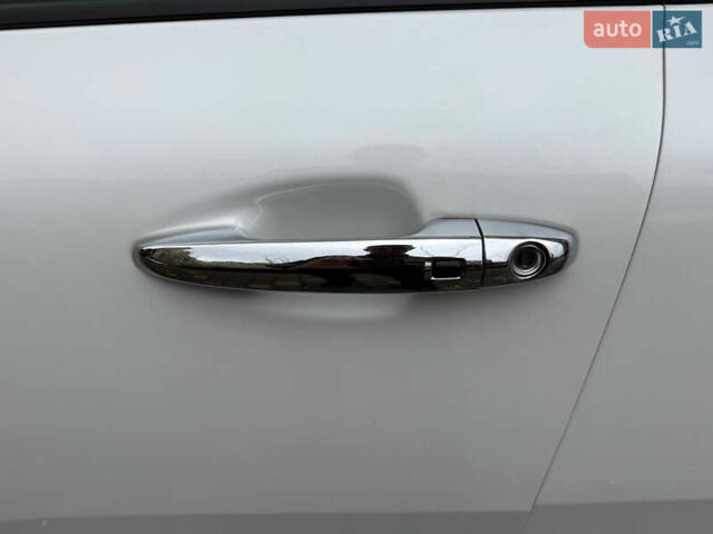 Белый Киа Niro, объемом двигателя 0 л и пробегом 152 тыс. км за 20400 $, фото 18 на Automoto.ua