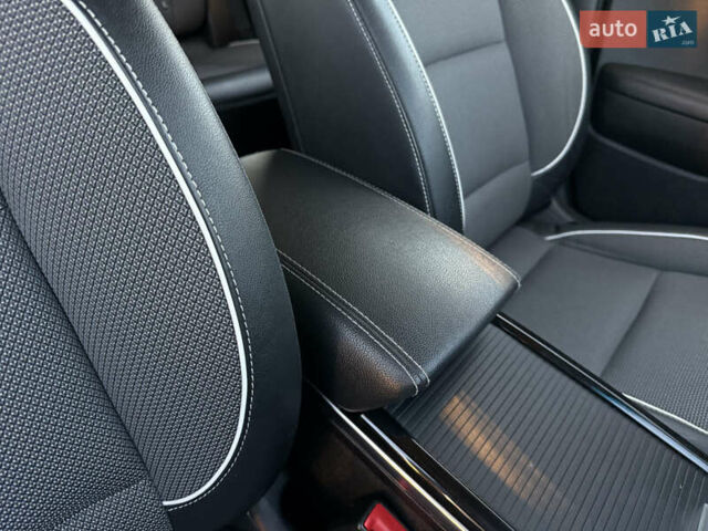 Білий Кіа Niro, об'ємом двигуна 0 л та пробігом 169 тис. км за 18200 $, фото 37 на Automoto.ua