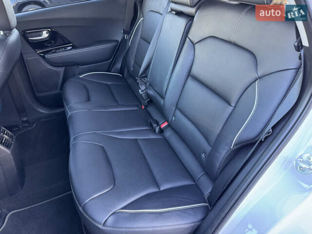 Киа Niro 2020 в Киеве на Automoto.ua Белый Киа Niro, объемом двигателя 0 л и пробегом 151 тыс. км за 19600 $, фото 40 на Automoto.ua