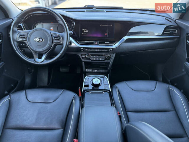 Киа Niro 2020 в Киеве на Automoto.ua Белый Киа Niro, объемом двигателя 0 л и пробегом 151 тыс. км за 19600 $, фото 20 на Automoto.ua