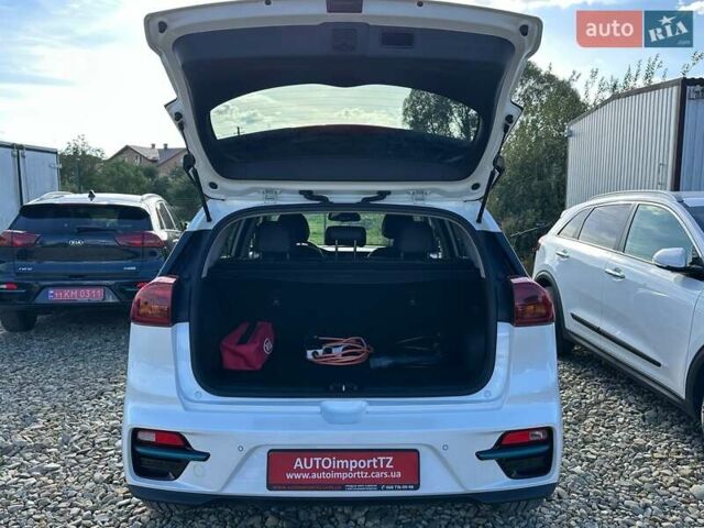 Білий Кіа Niro, об'ємом двигуна 0 л та пробігом 62 тис. км за 24400 $, фото 74 на Automoto.ua