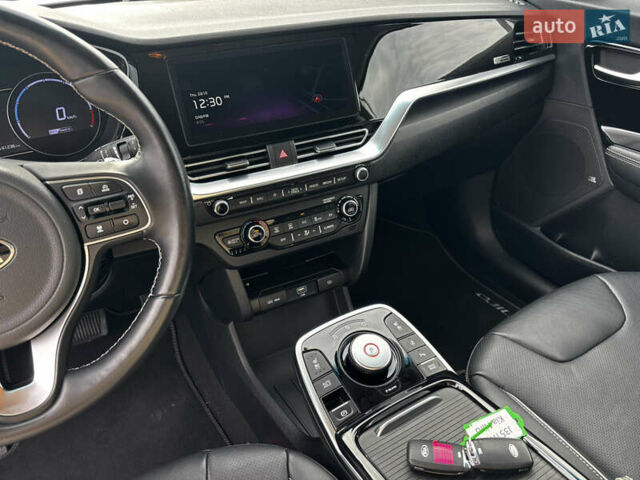 Белый Киа Niro, объемом двигателя 0 л и пробегом 141 тыс. км за 19100 $, фото 29 на Automoto.ua