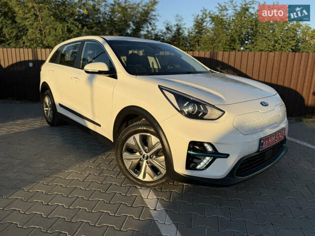Білий Кіа Niro, об'ємом двигуна 0 л та пробігом 169 тис. км за 18200 $, фото 1 на Automoto.ua