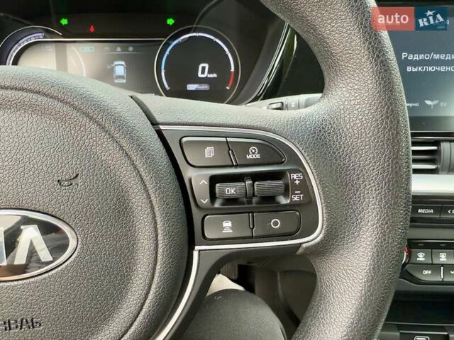 Белый Киа Niro, объемом двигателя 0 л и пробегом 65 тыс. км за 19300 $, фото 29 на Automoto.ua