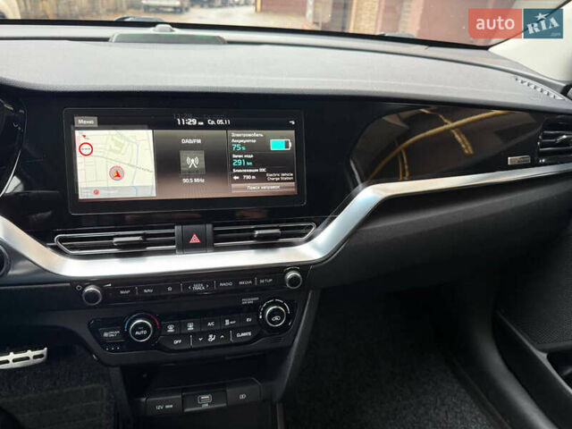 Белый Киа Niro, объемом двигателя 0 л и пробегом 152 тыс. км за 20400 $, фото 28 на Automoto.ua
